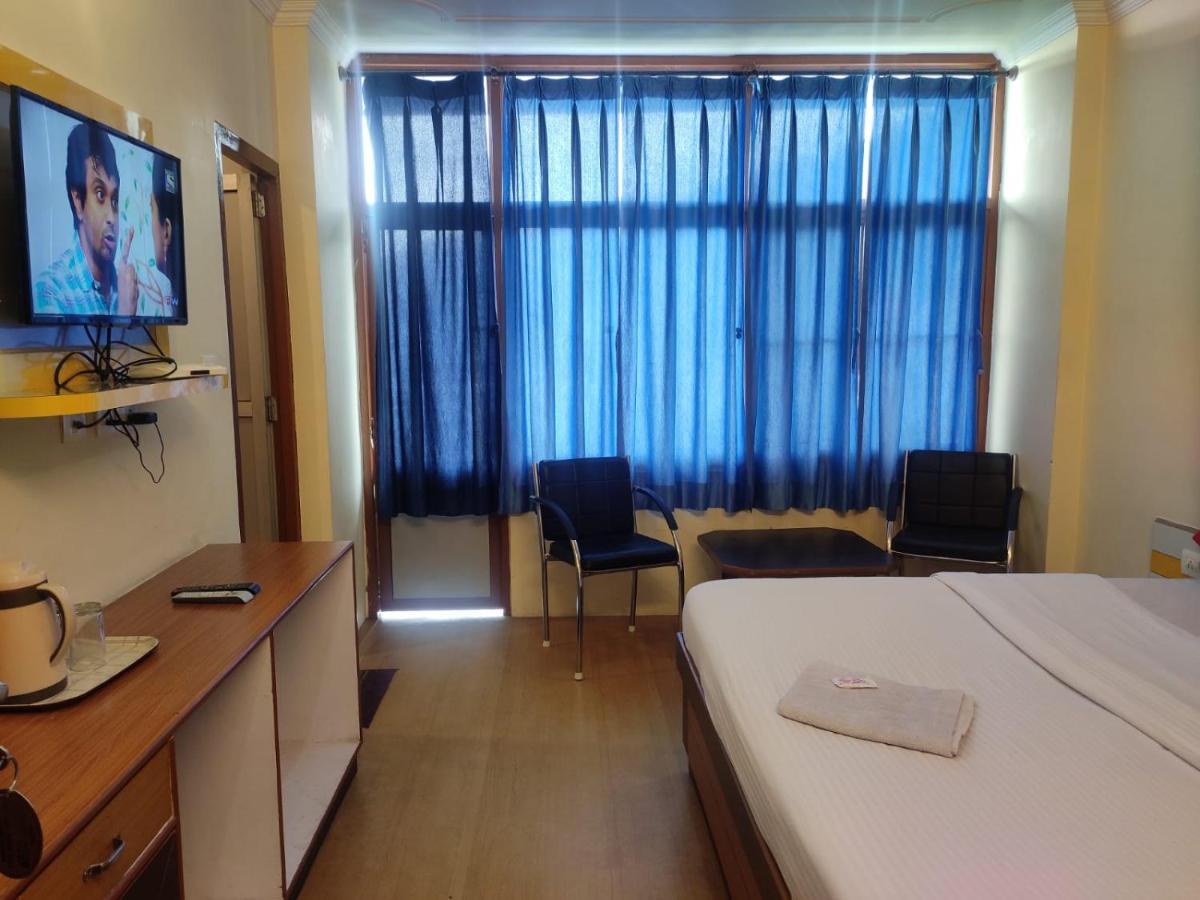 Hotel Amandeep Dharamshala Exterior photo