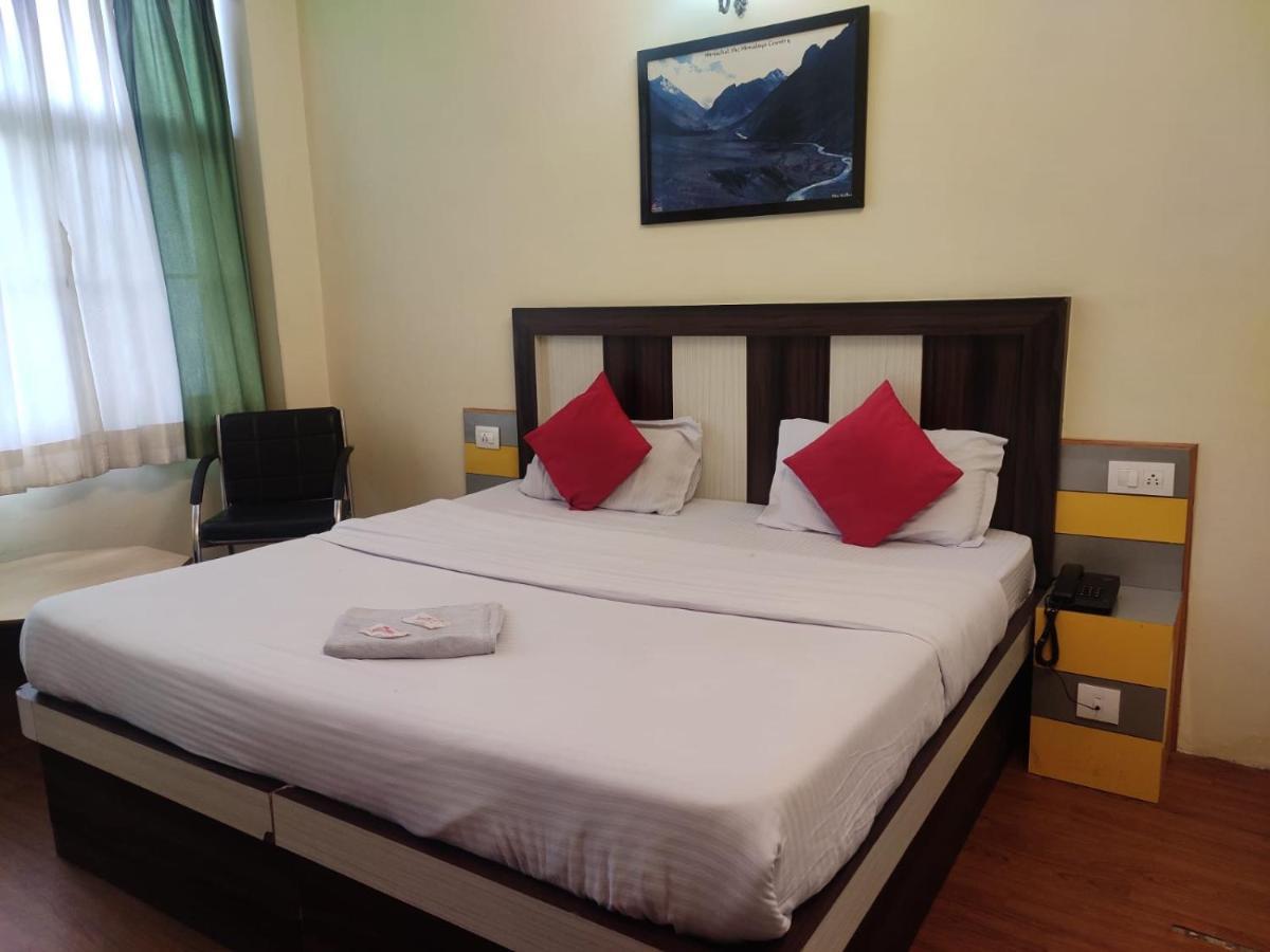 Hotel Amandeep Dharamshala Exterior photo