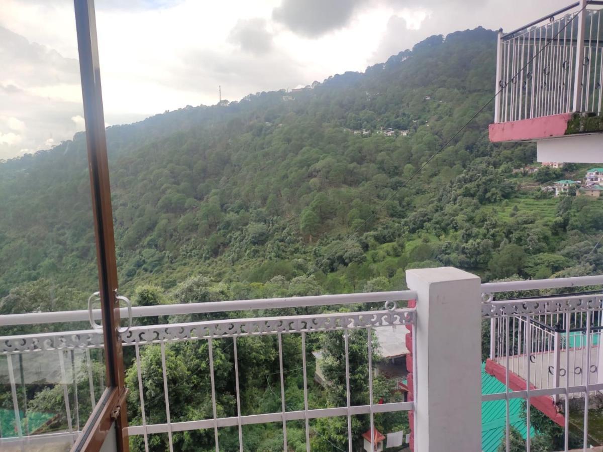 Hotel Amandeep Dharamshala Exterior photo